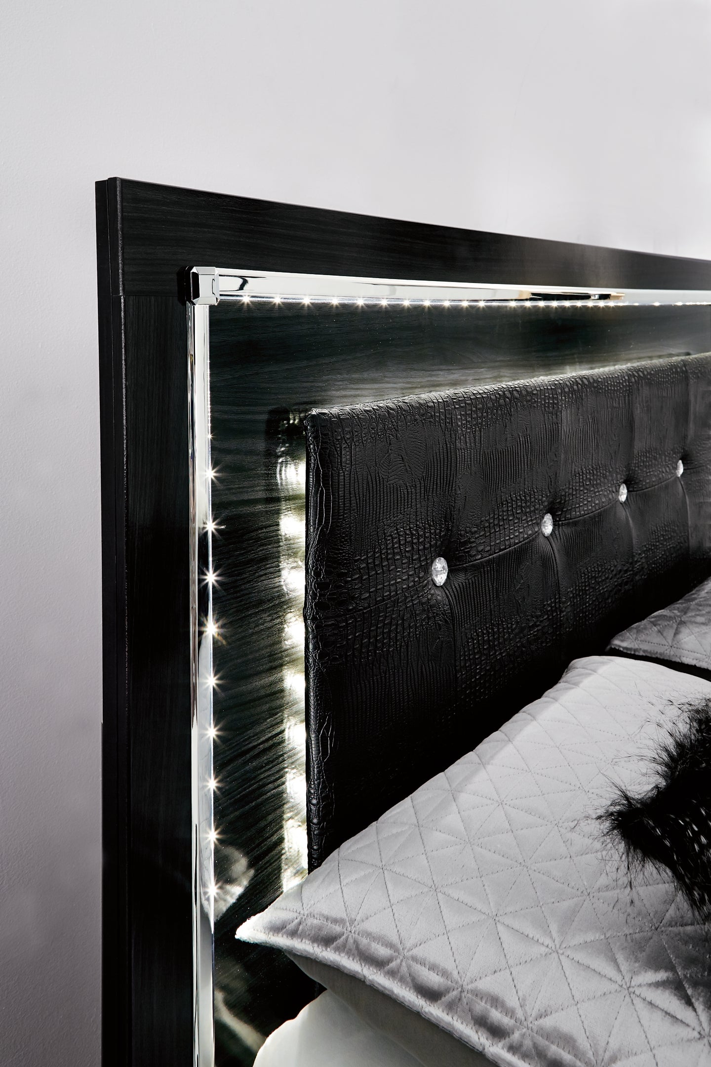 Kaydell King Panel Bed with Storage with Mirrored Dresser, Chest and 2 Nightstands